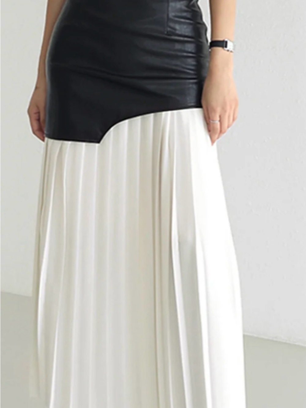 Commense Asymmetric Patchwork Faux Leather Chiffon Pleated Maxi